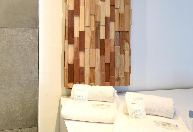 هتل Ibis Styles La Louviere