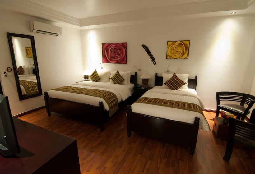 Hotel La Rose Suites