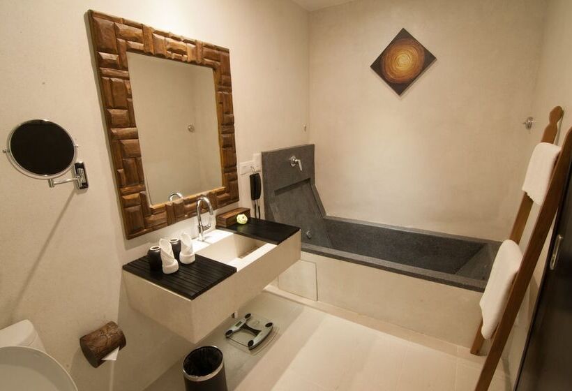 Hotel La Rose Suites