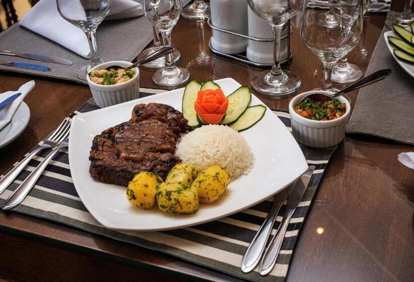 فندق Marques Plaza