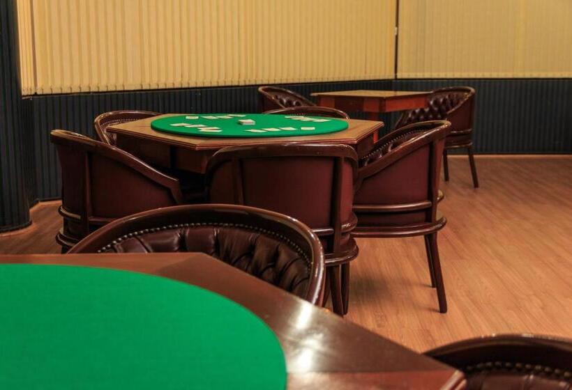 فندق Marques Plaza