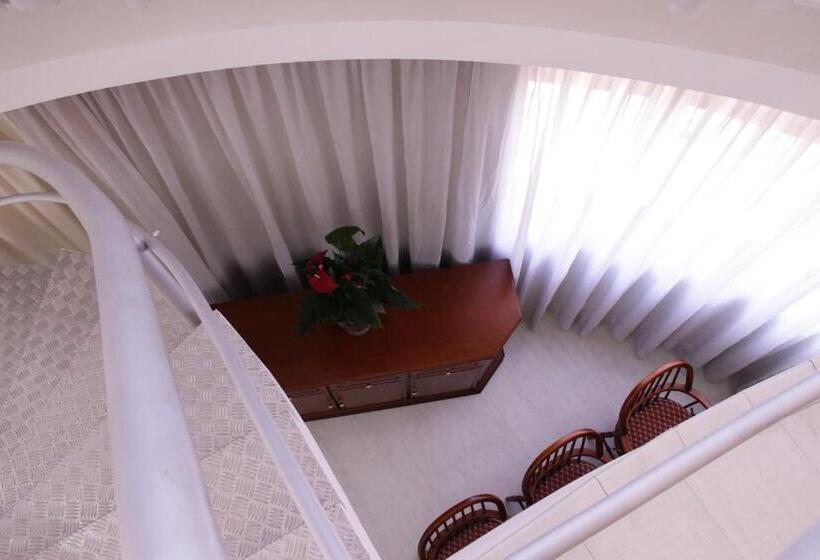 فندق Marques Plaza