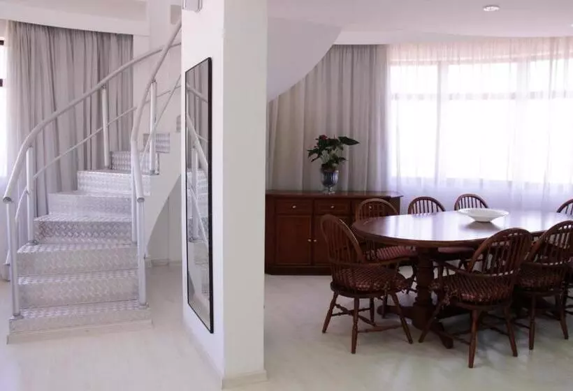 호텔 Marques Plaza