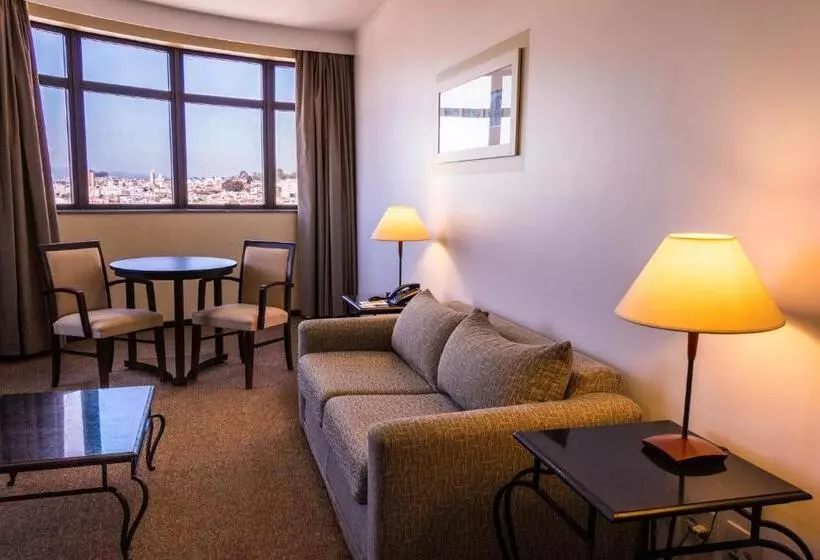 호텔 Marques Plaza