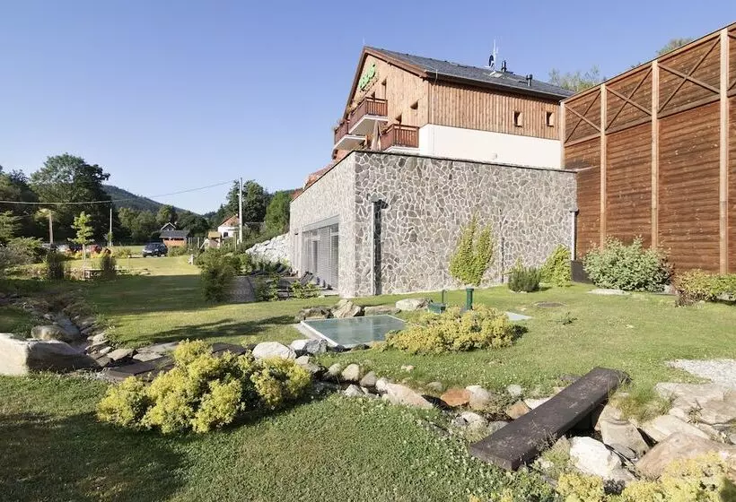 בית מלון כפרי Peras Wellness