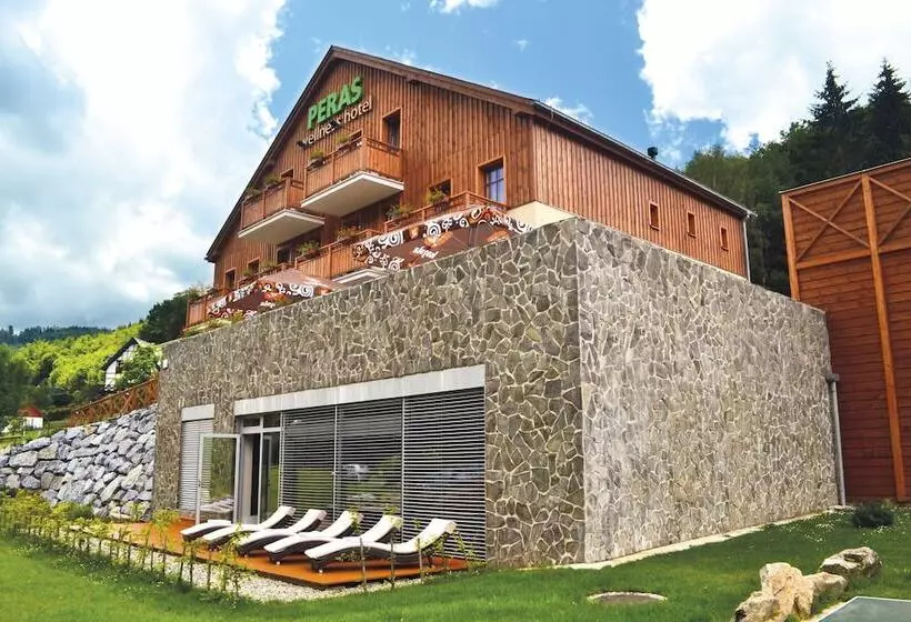 בית מלון כפרי Peras Wellness