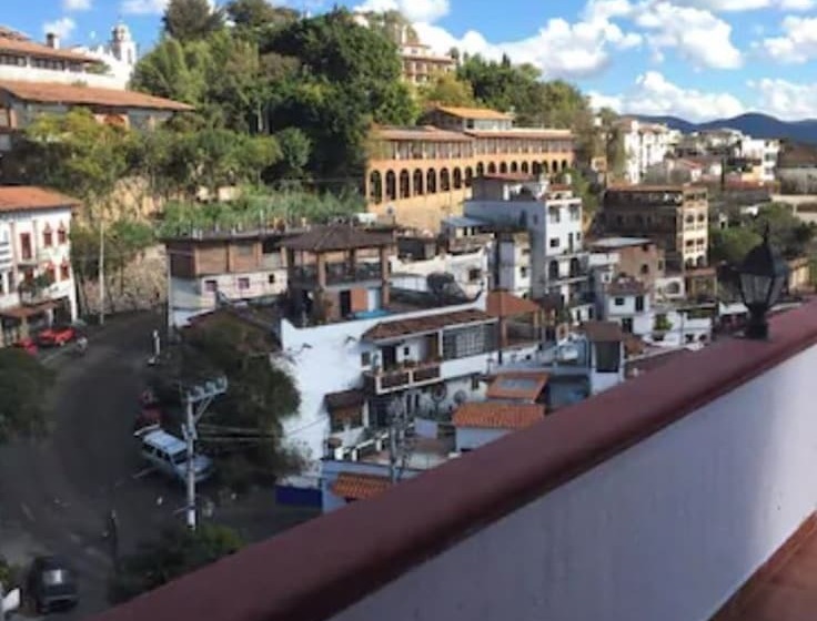 هتل Real De San Diego