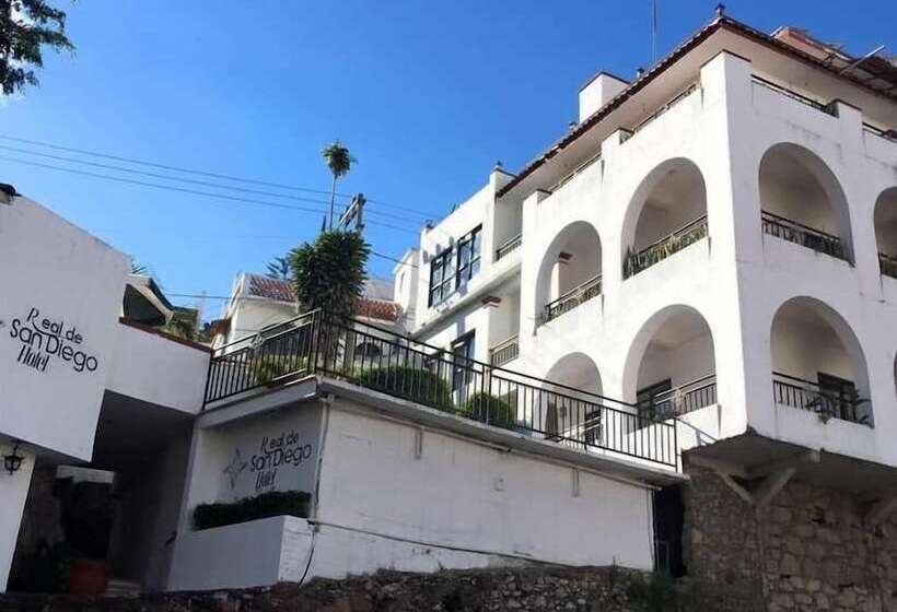 هتل Real De San Diego