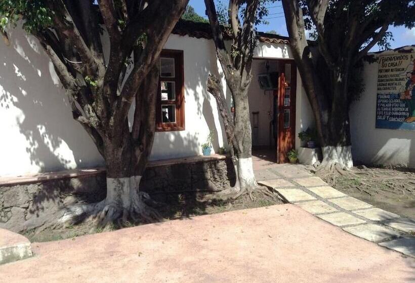 هتل Real De San Diego