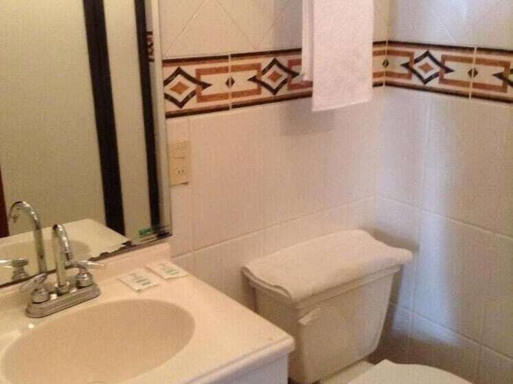 هتل Real De San Diego