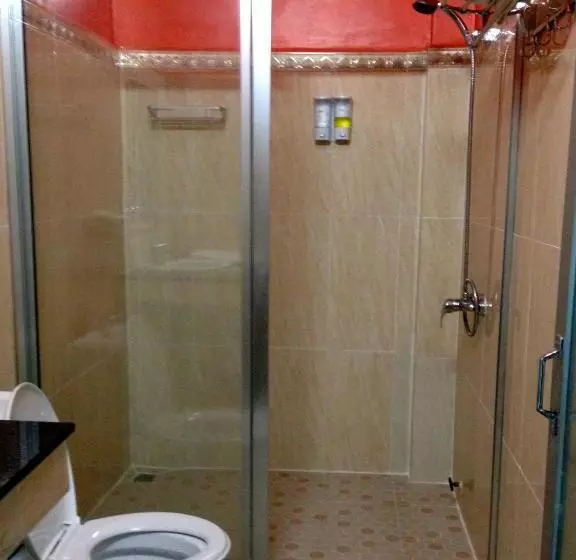 هتل River Dolphin