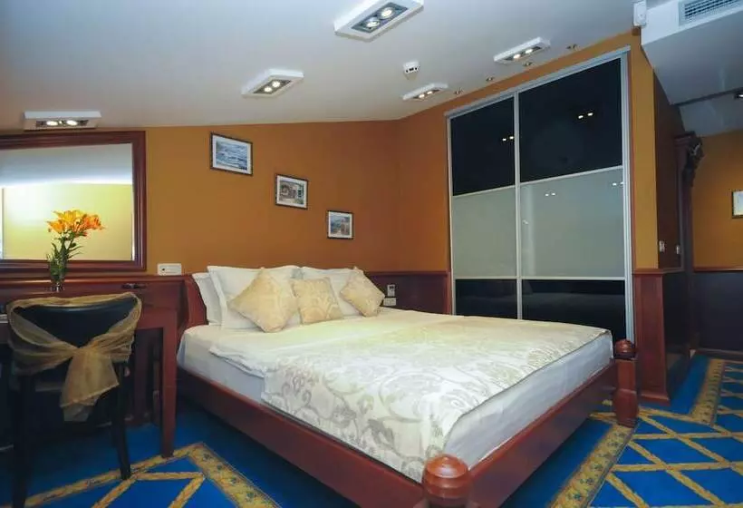 هتل Luxury Sea Residence By Kristina