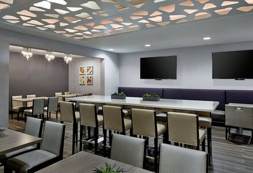 ホテル Seattle Marriott Bellevue