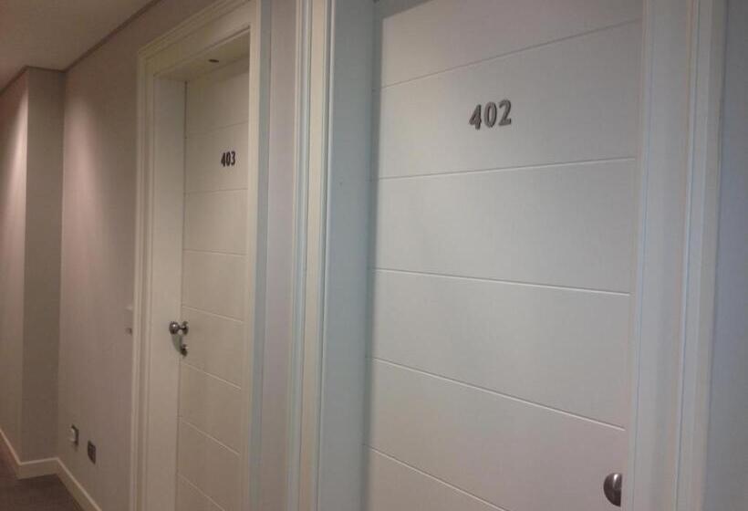 בית מלון כפרי Tag