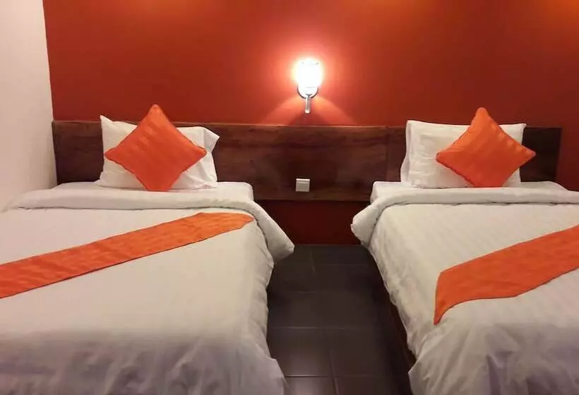 בית מלון כפרי The Flora Boutique