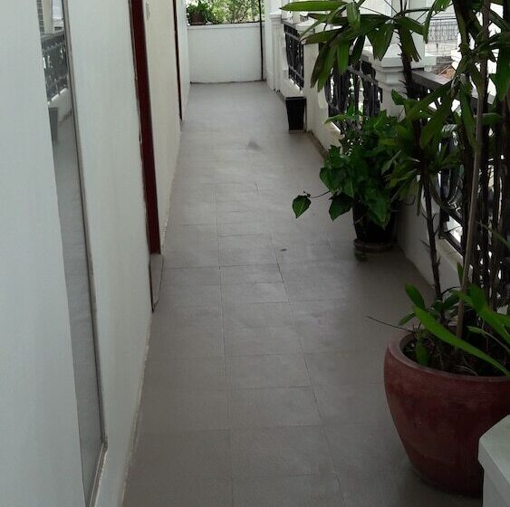 בית מלון כפרי The Flora Boutique