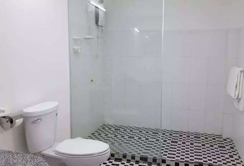 בית מלון כפרי The Flora Boutique