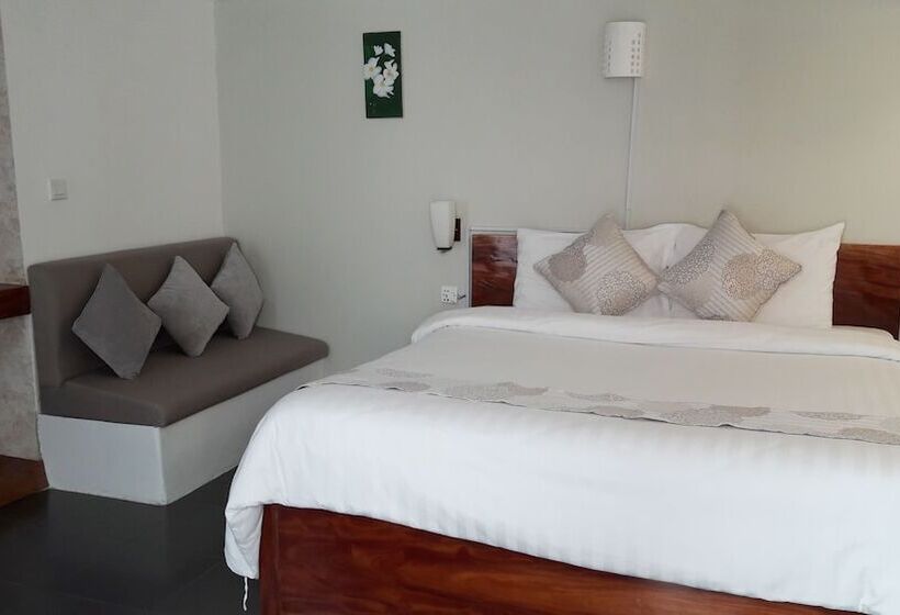 בית מלון כפרי The Flora Boutique