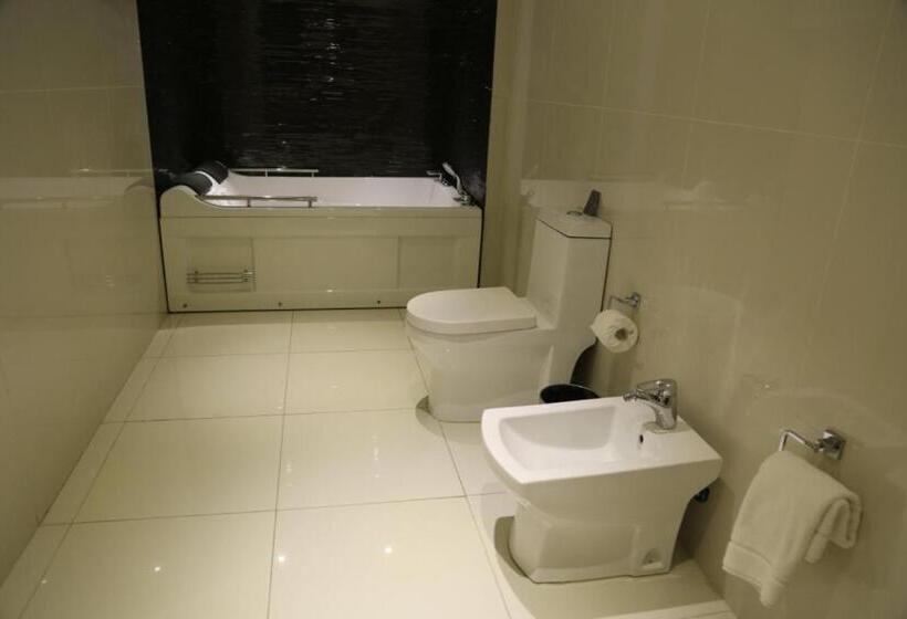 Veer Luxury Boutique Hotel & Beach Club