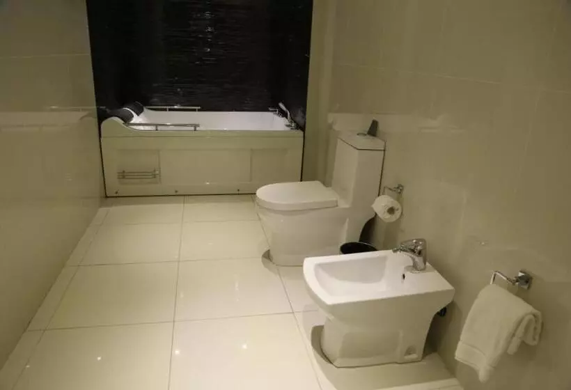 Veer Luxury Boutique Hotel & Beach Club