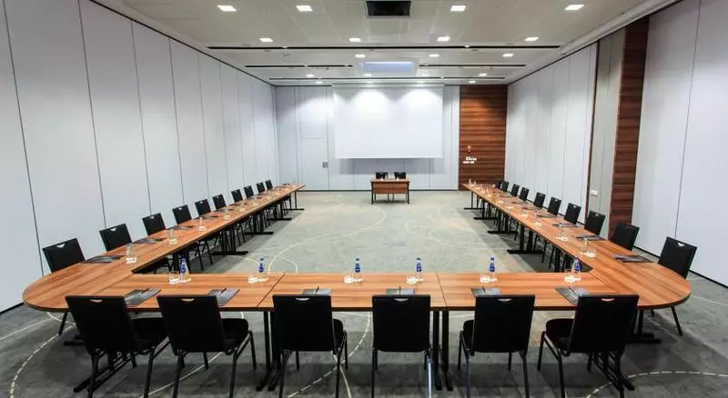 فندق Warsaw Plaza