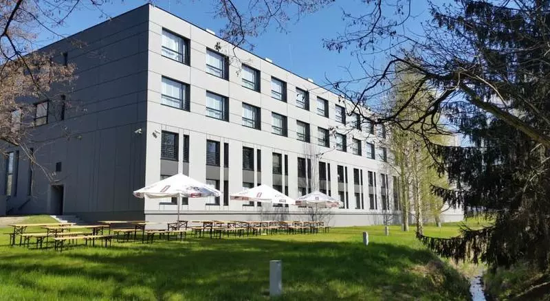 فندق Warsaw Plaza