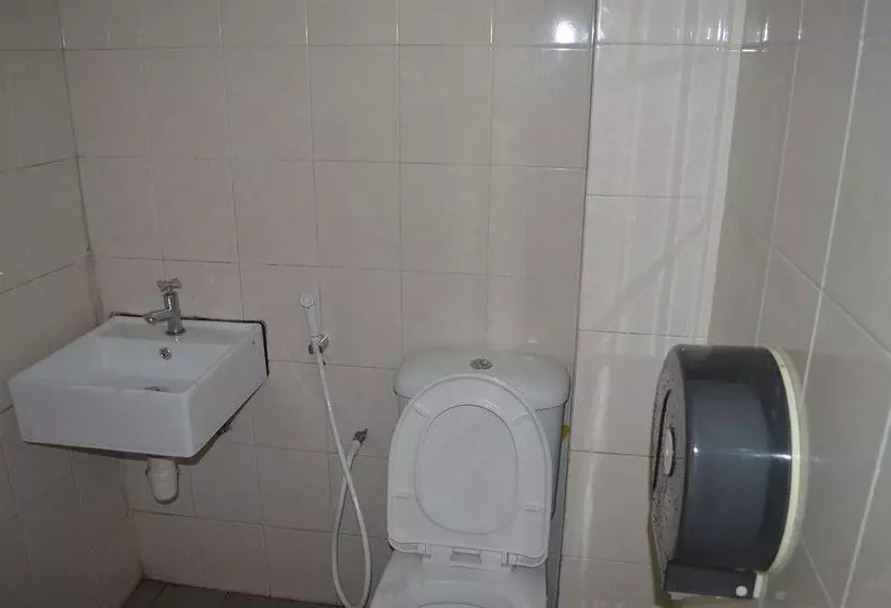 Mercury Backpackers Hostel