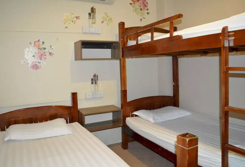 Mercury Backpackers Hostel