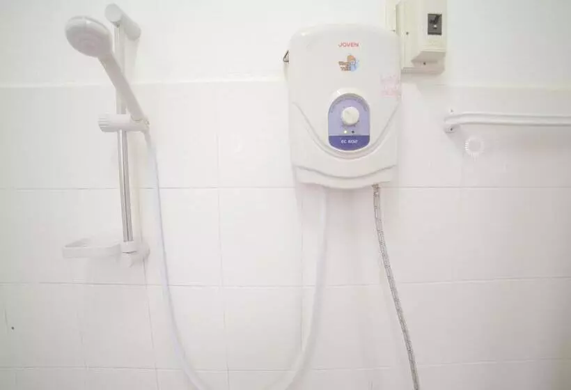 پانسیون Maylay Guesthouse