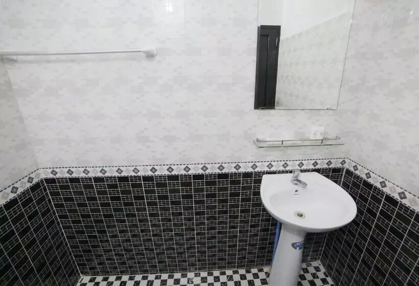 پانسیون Maylay Guesthouse