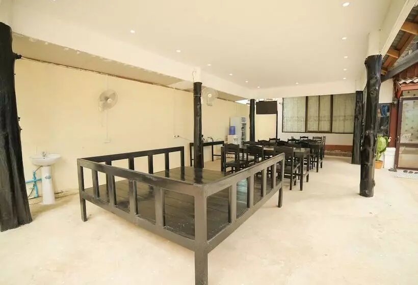 پانسیون Maylay Guesthouse