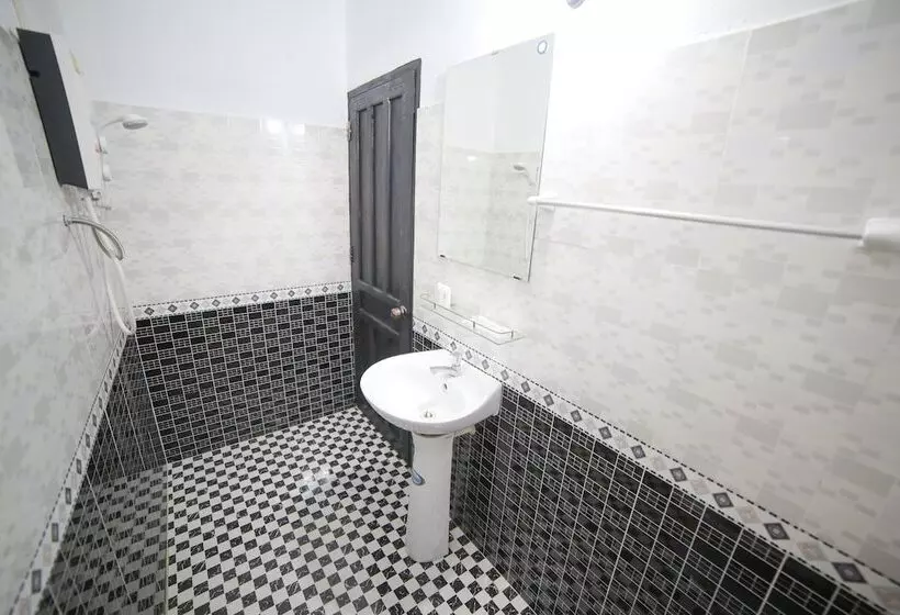 پانسیون Maylay Guesthouse