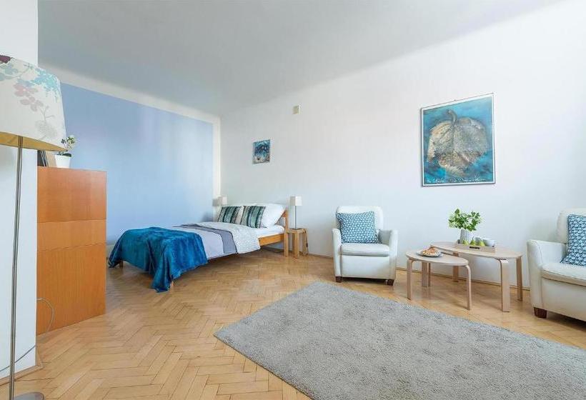 P&o Apartments Stara