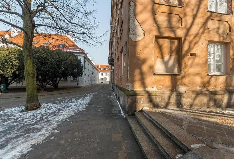 P&o Apartments Stara