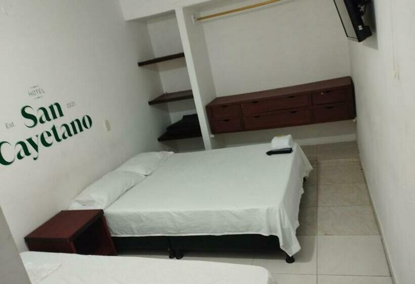 Hotel San Cayetano