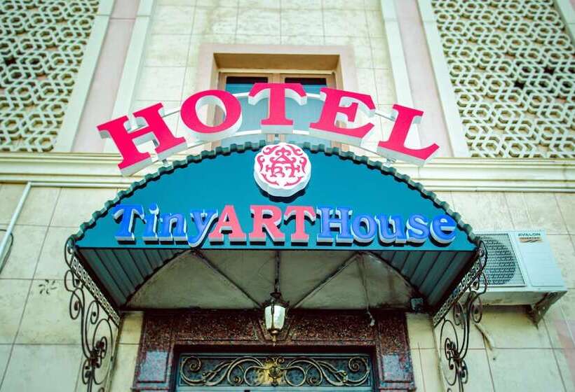 Hotel Tiny Art House Near Of Airaport
