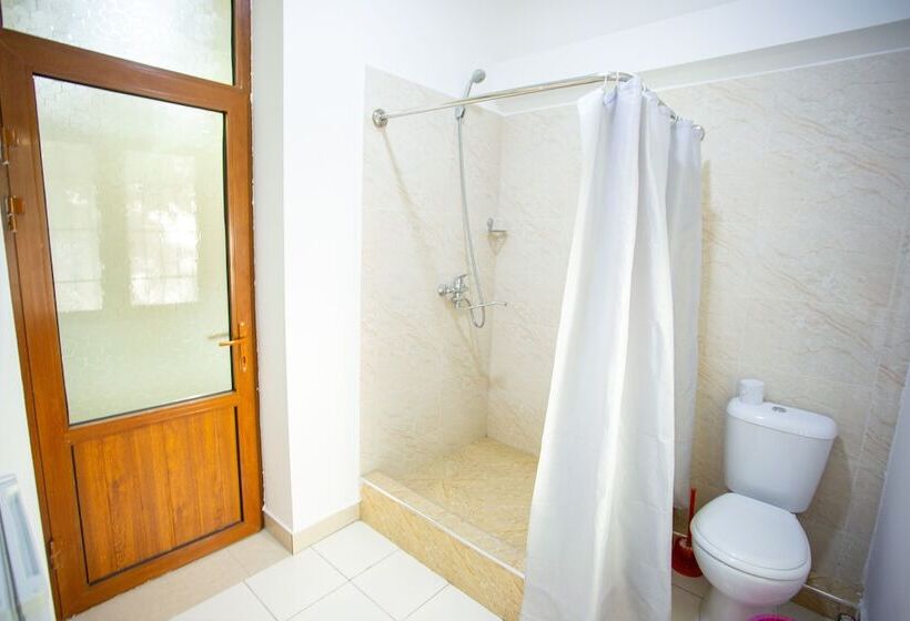 Hotel Tiny Art House Near Of Airaport