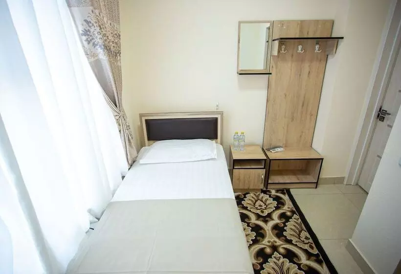 ホテル Tiny Art House Near Of Airaport