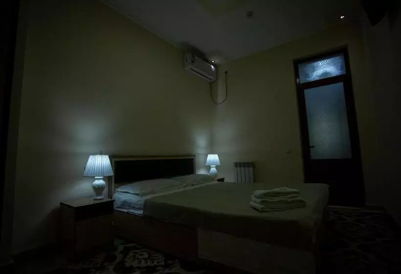 ホテル Tiny Art House Near Of Airaport