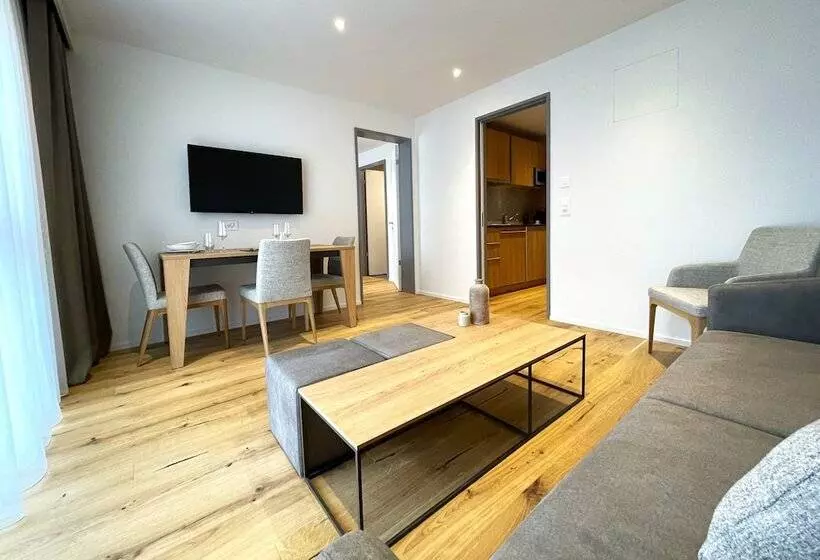 Hotelli Lms   La Maison Suisse   Döttingen