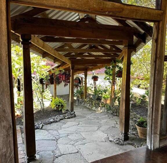 هتل Posada San Lázaro