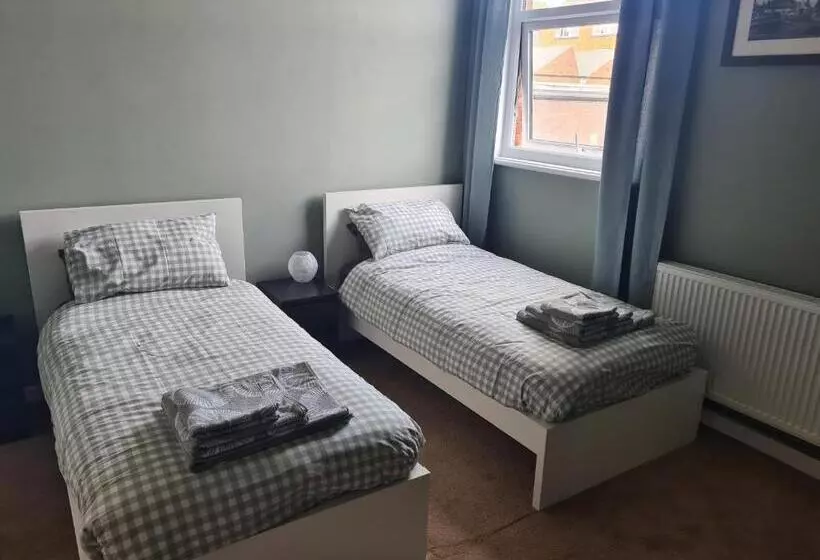 Retkeilymaja Hen House