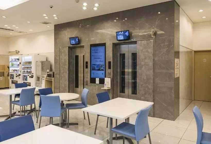 Hotelli Toyoko Inn Kitaasakaeki Nishiguchi