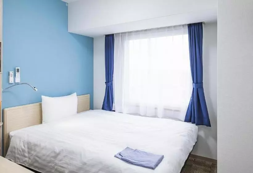 Hotelli Toyoko Inn Kitaasakaeki Nishiguchi