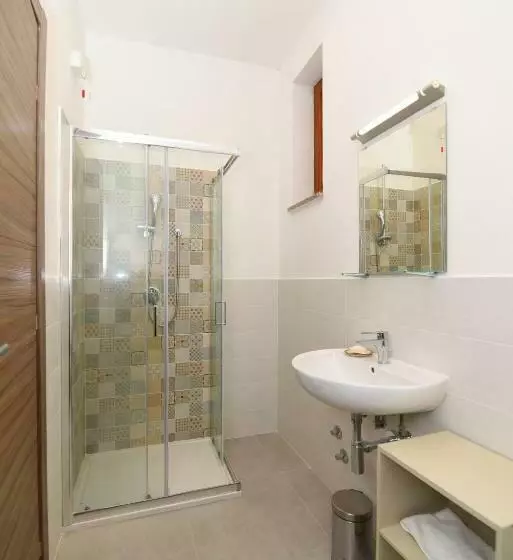 Artemide B&b