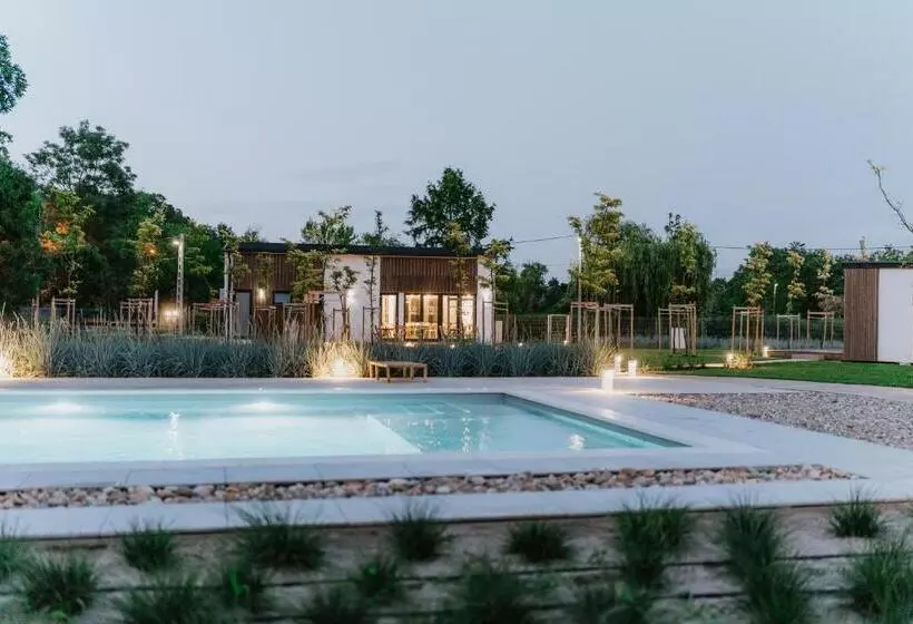 Aamiaismajoitus (B&B) Gyopár Lodge   Gyopárosfürdő