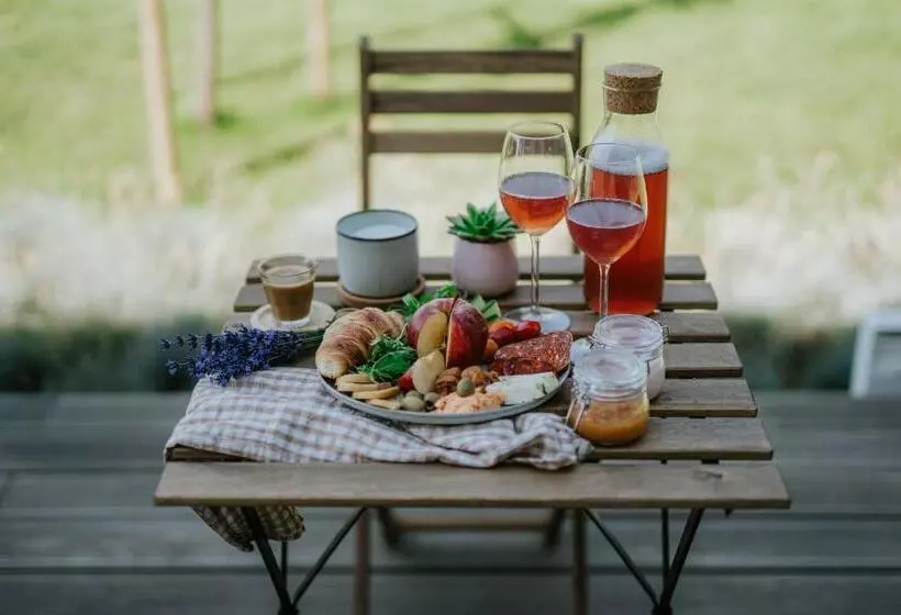 Aamiaismajoitus (B&B) Gyopár Lodge   Gyopárosfürdő