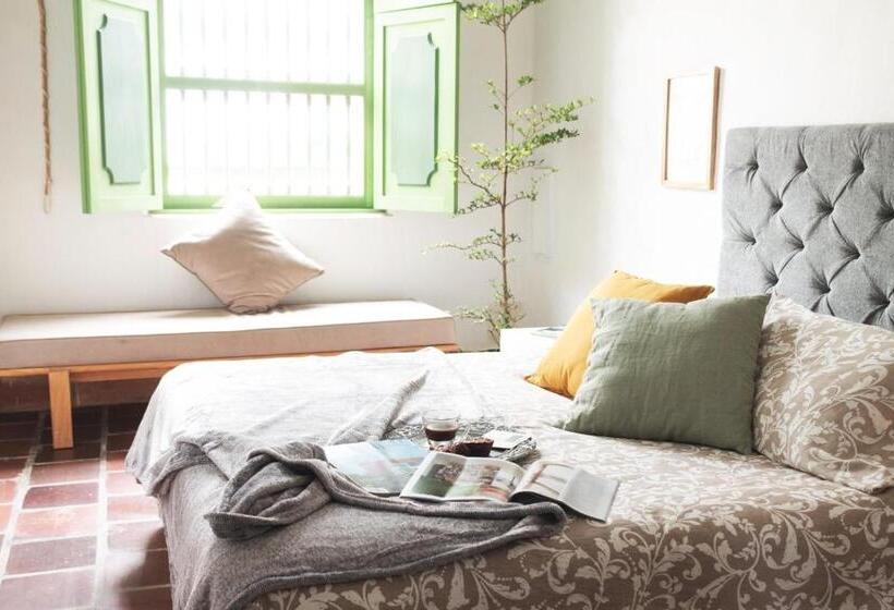 בית מלון כפרי La Liebre Bed And Breakfast