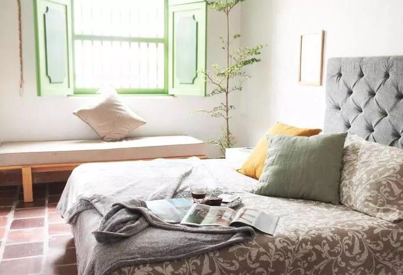 ホテル La Liebre Bed And Breakfast