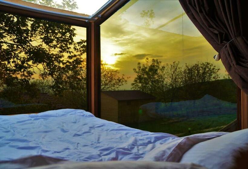 호텔 Villaggio Mirzaani Resort